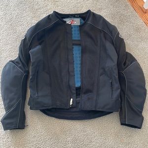 Motorcycle protective jacket